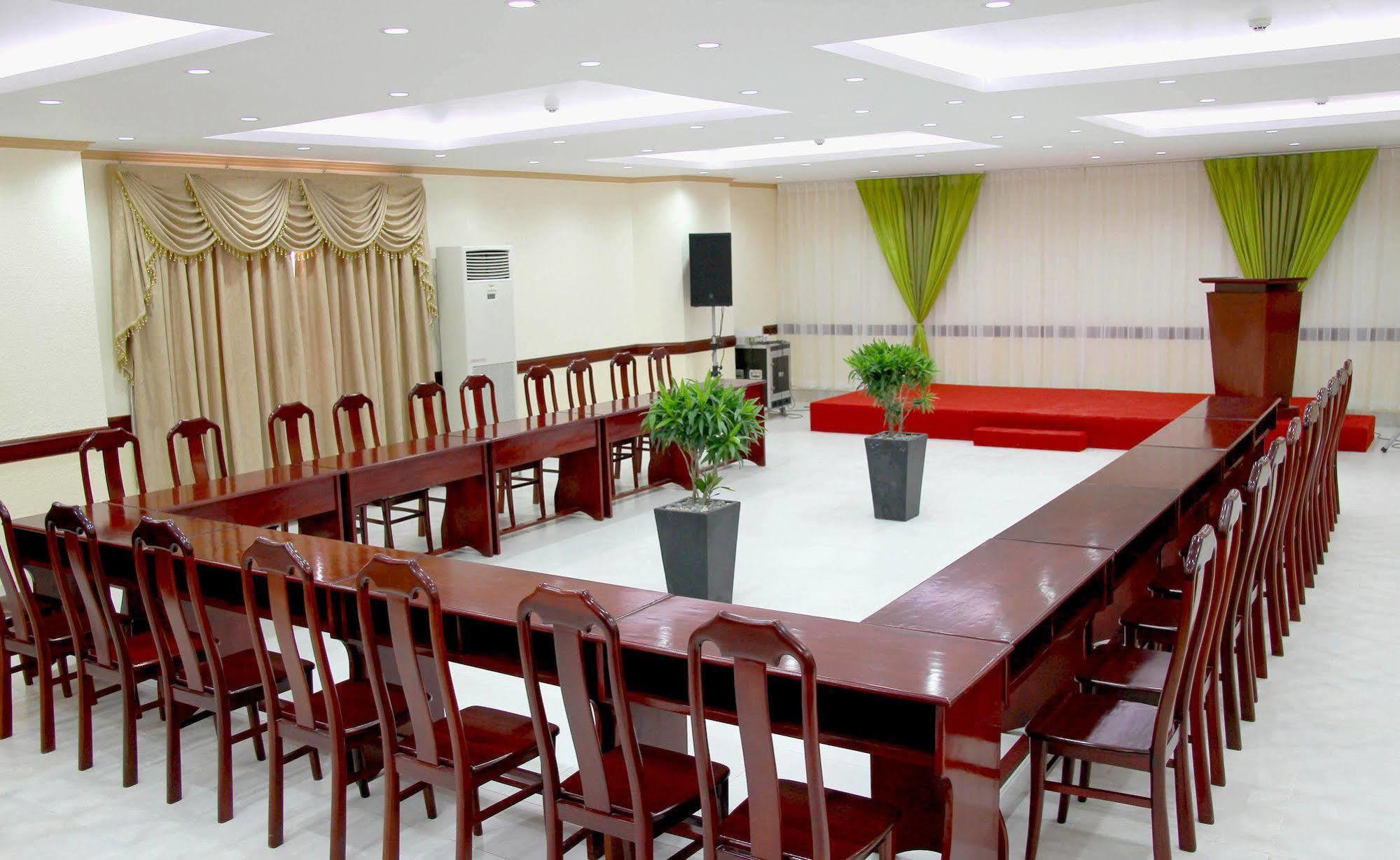 Mekong 9 Hotel Saigon Ho Chi Minh City Exterior photo